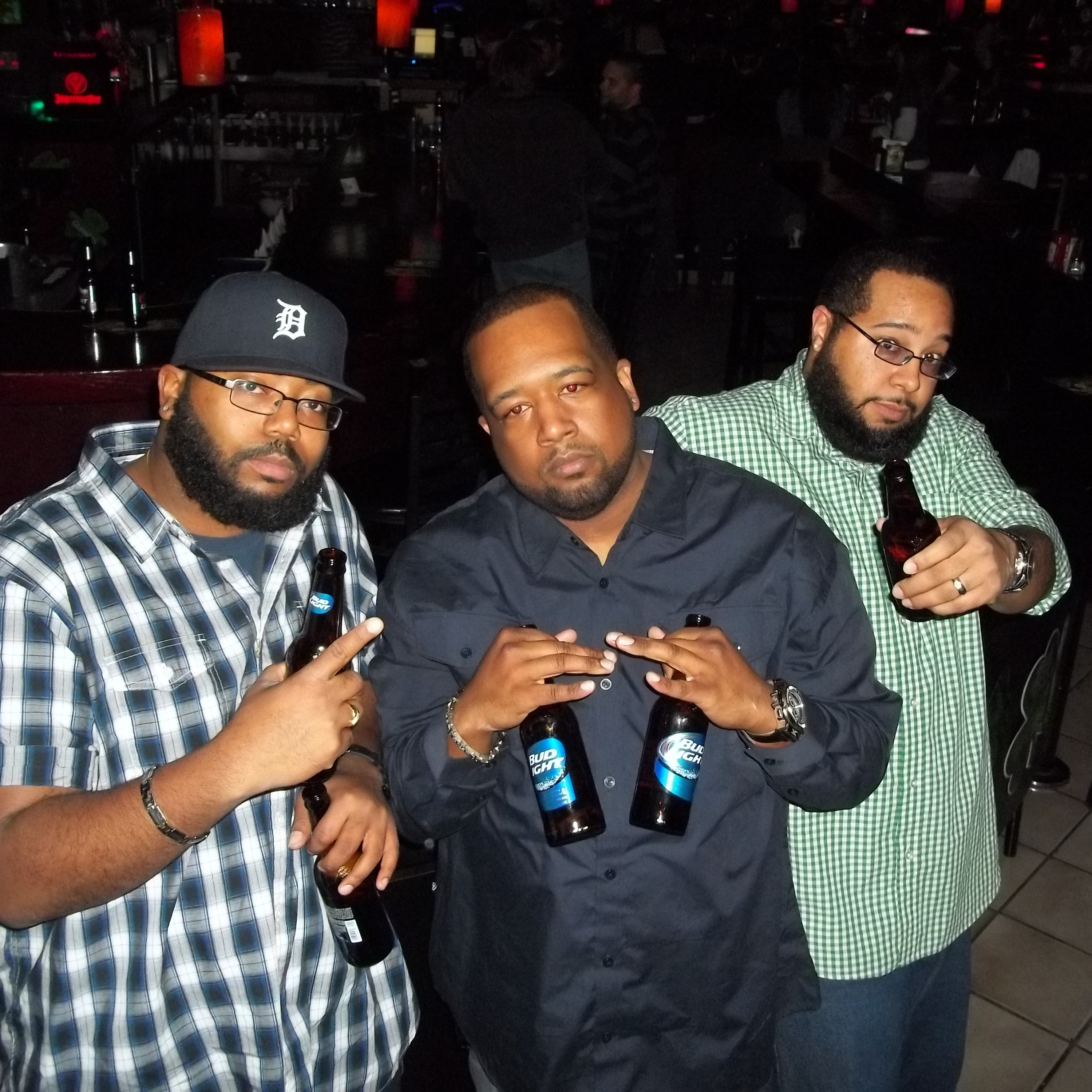 S.T.S. with Dubb and The Brown Bear