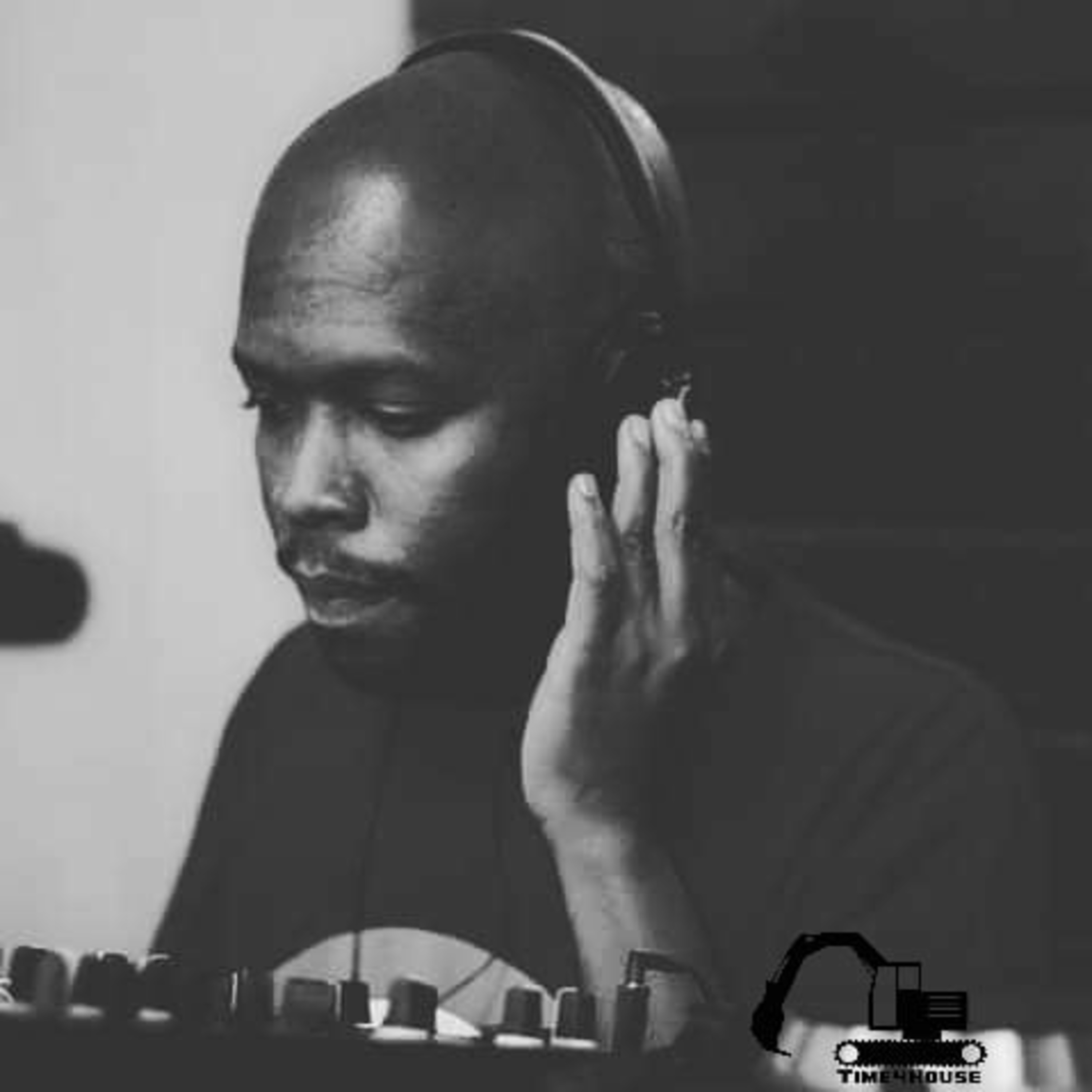 Time4House#36  mixed by Bic OX