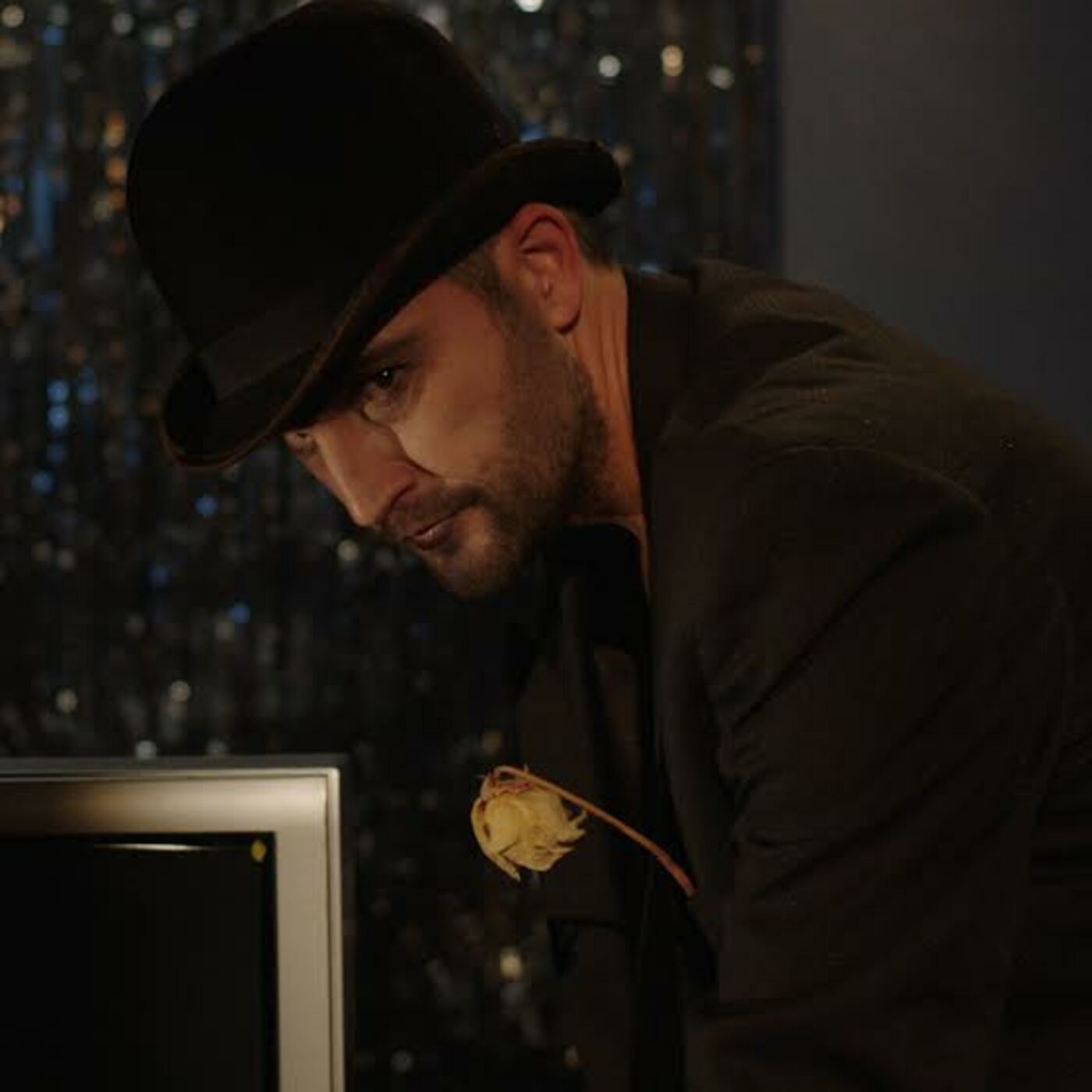Shaun Benson, Chatting Between Takes