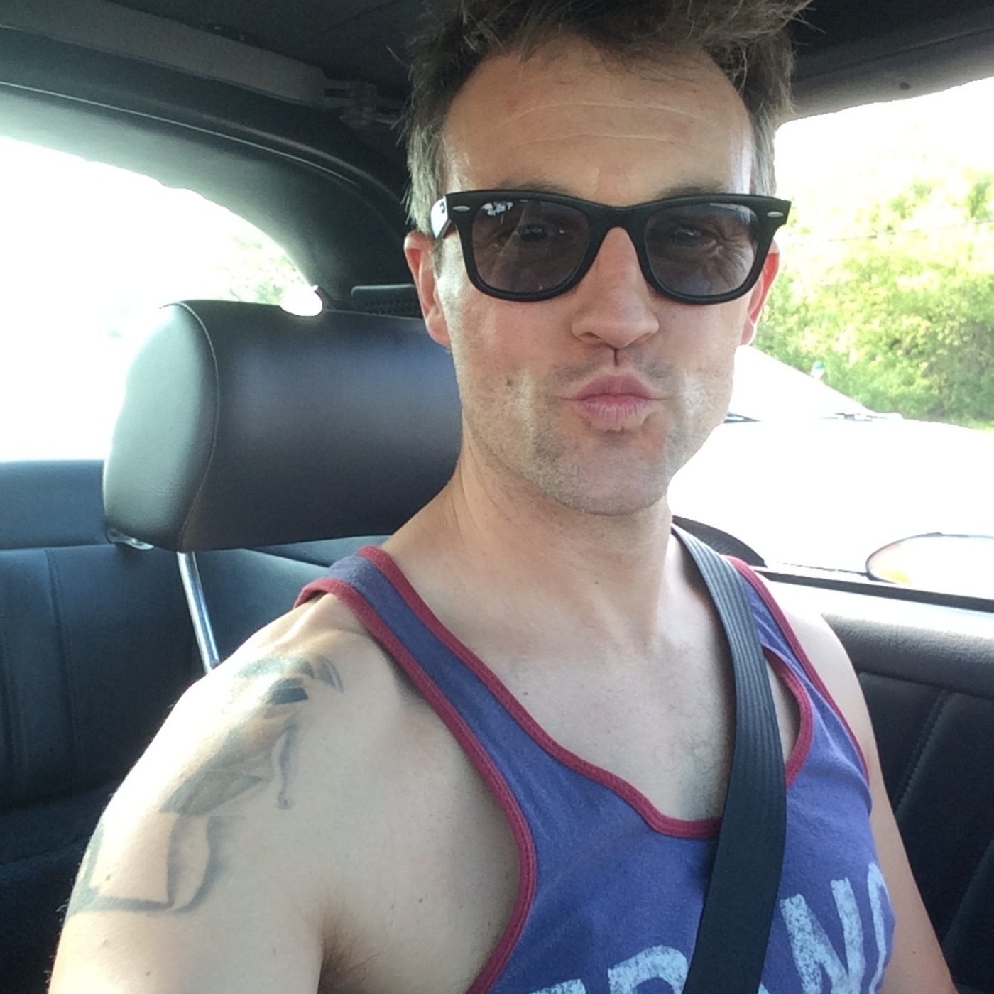 Shaun Benson, Chatting Between Takes