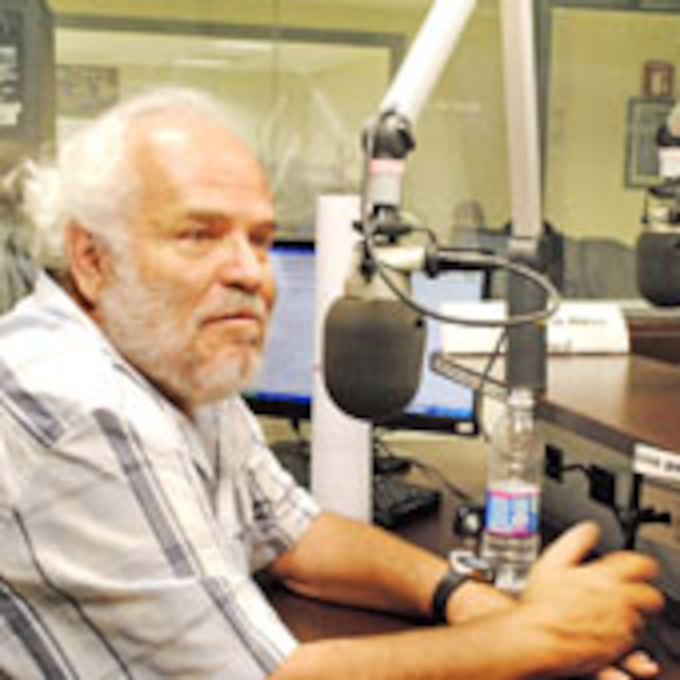 30 Emisión del Programa de Radio Cultural Dime Poesía episode artwork
