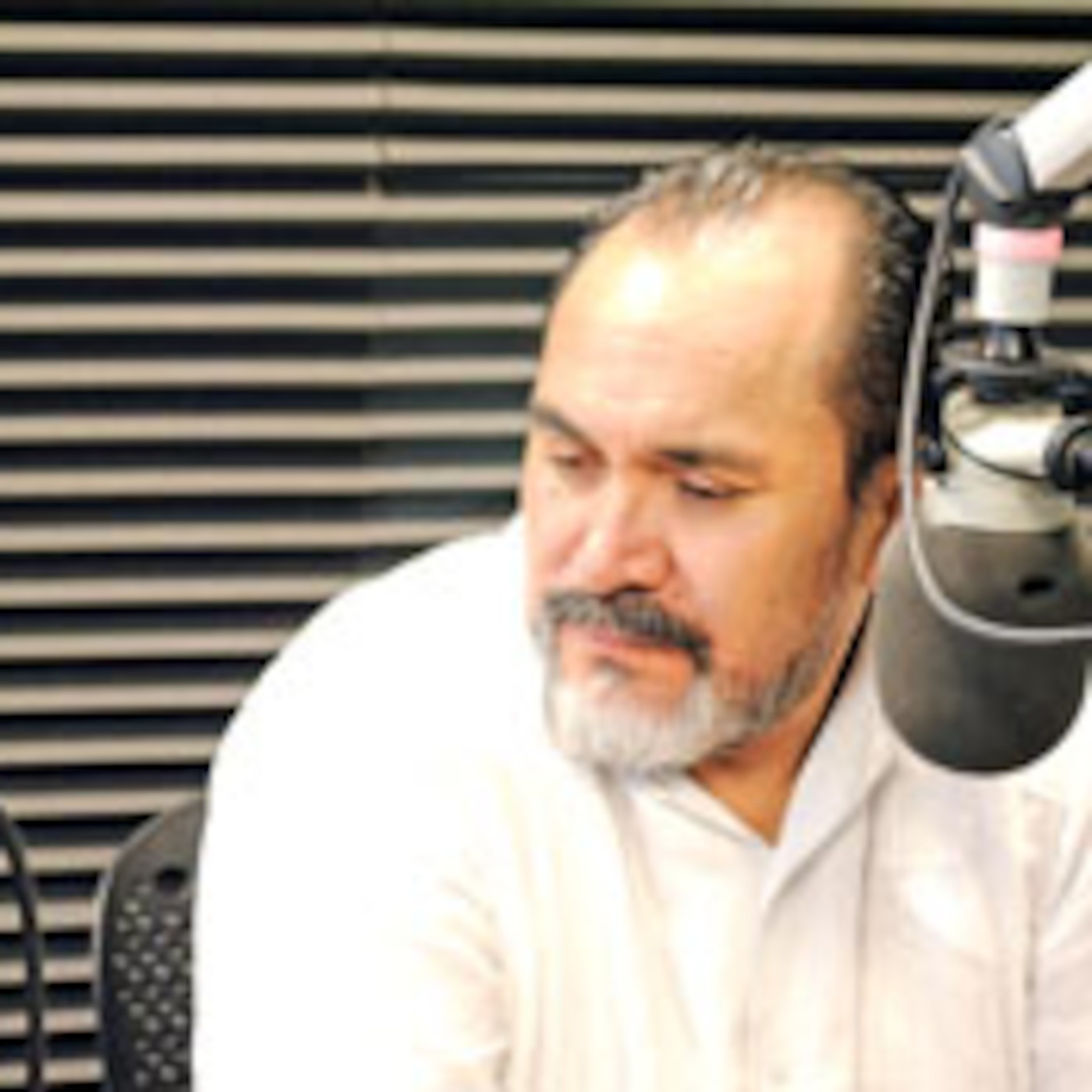 32 Emisión del Programa de Radio Cultural Dime Poesía episode artwork