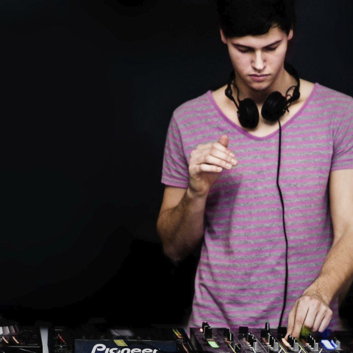 techhouse & more by DESSE