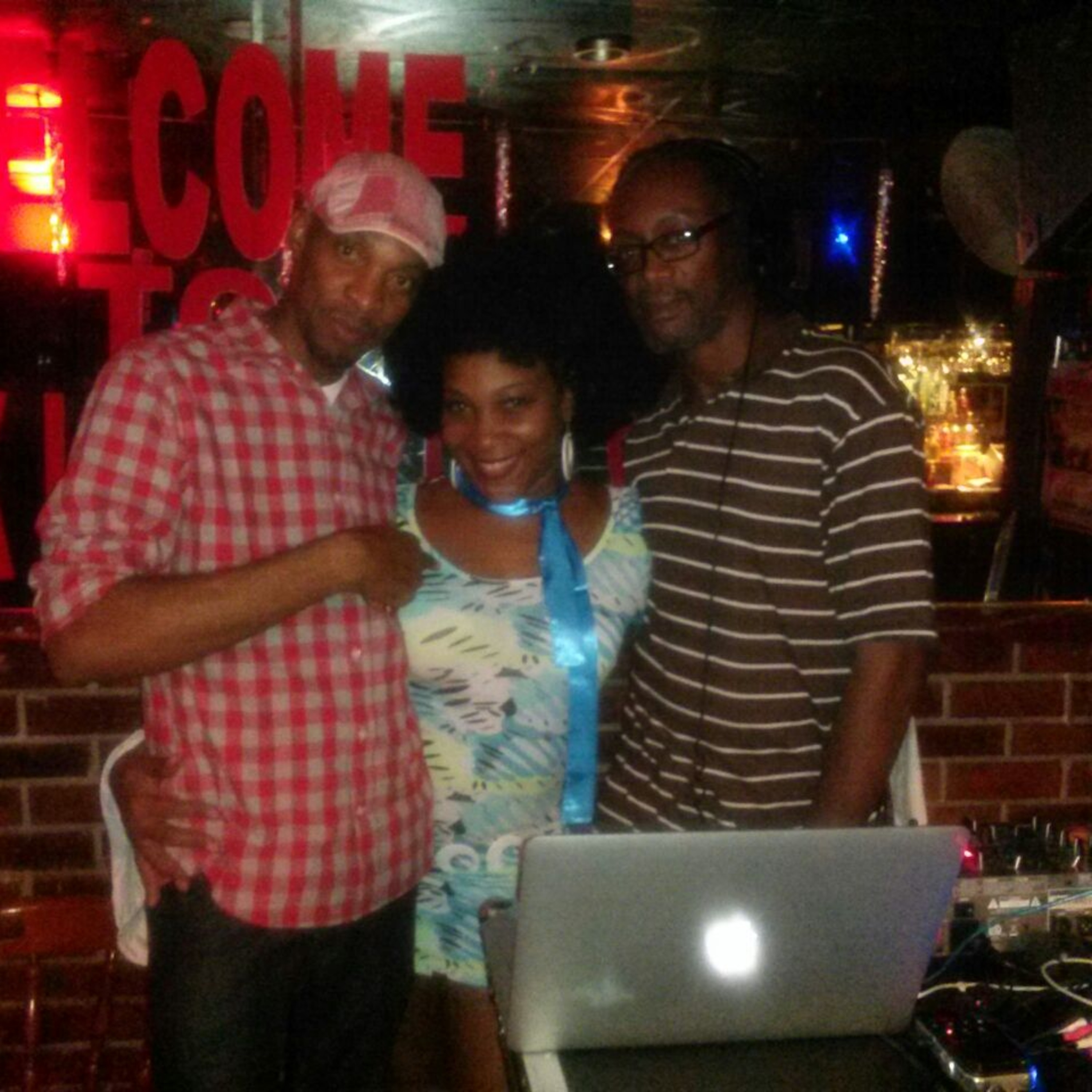 DJ James Bond (Jugglin\' Awdaz)