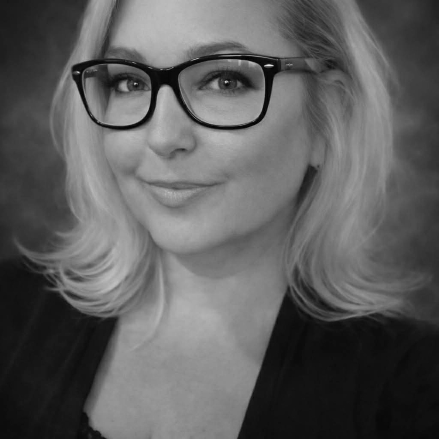 Episode 323: Segment 318, Jennifer Shortridge, Author of 27 Books, Experiencer, Paranormal Beacon