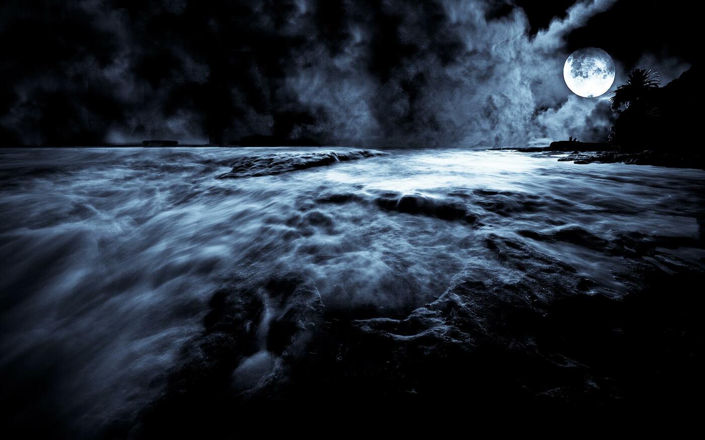 Lunar Grooves