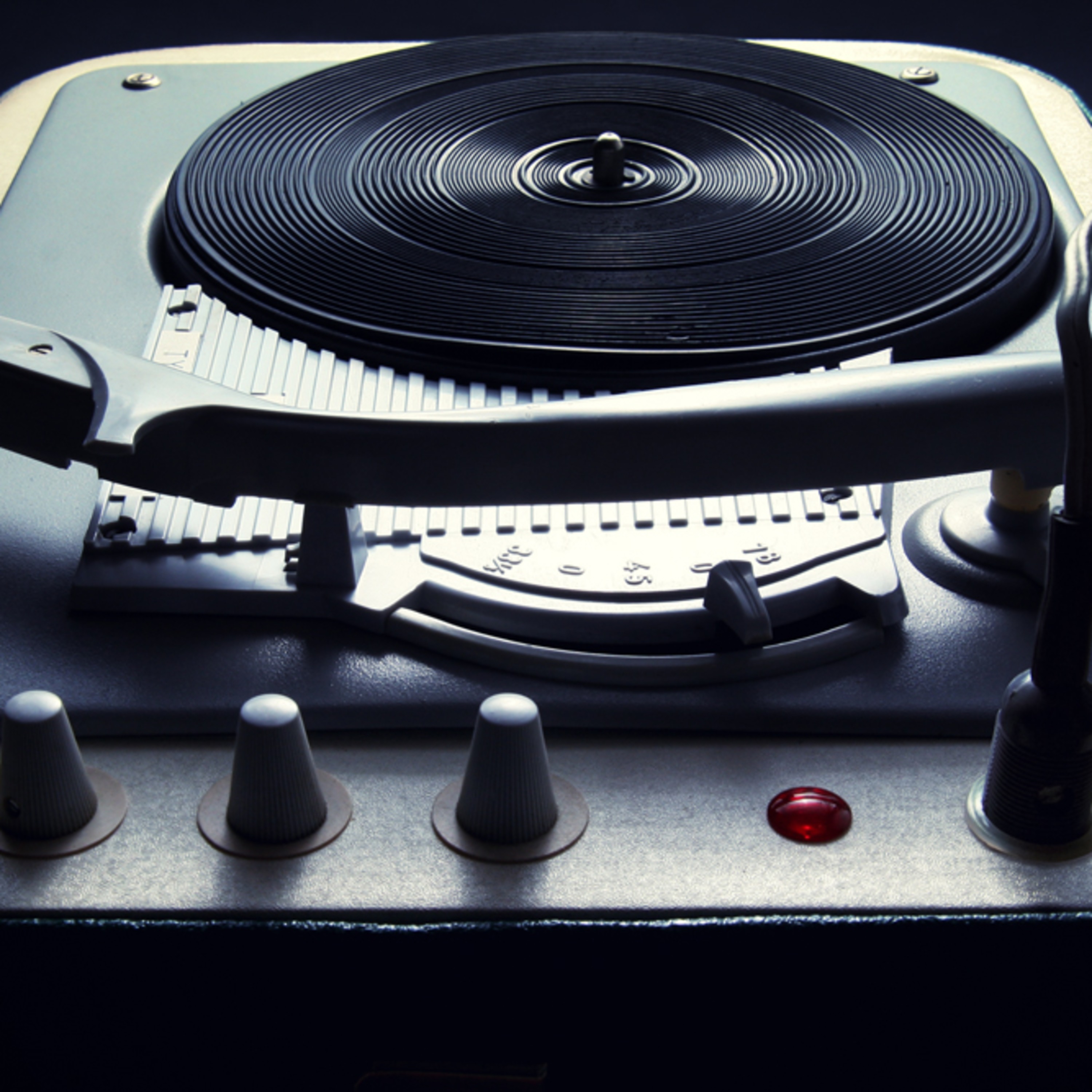 Daniel Pravda DJ Mix Show podcast artwork