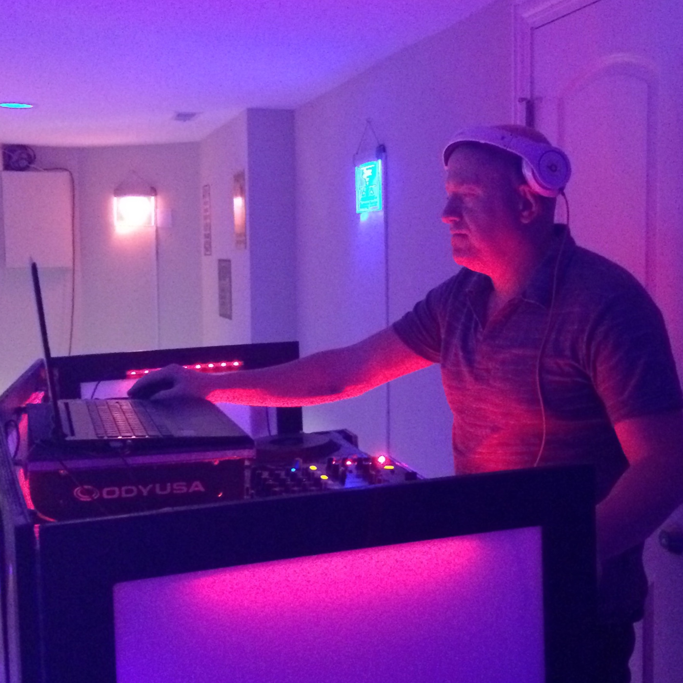 Dj Tommy D