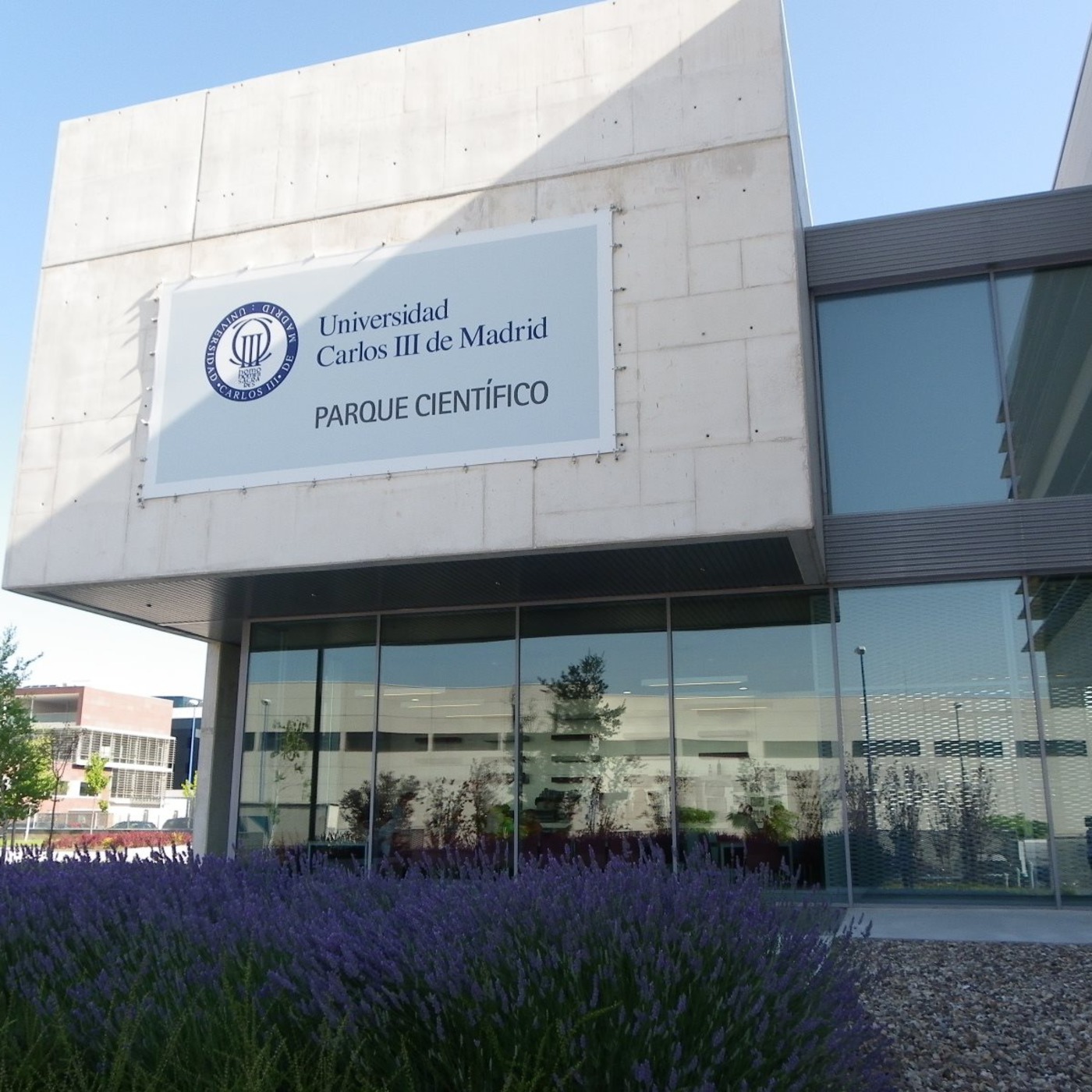 Entrevista a Rafa Olmedo en el programa Leganenses de la emisora ECO Leganés, el 24 de Marzo, presentando la jornada de "ayudas a la movilidad para la discapacidad visual"