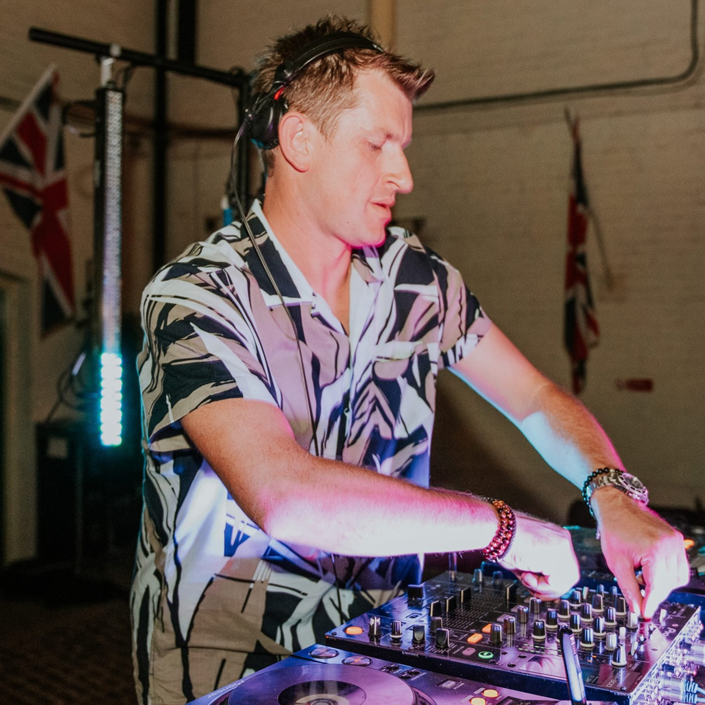 Recorded Live 26/12 by James Garrett