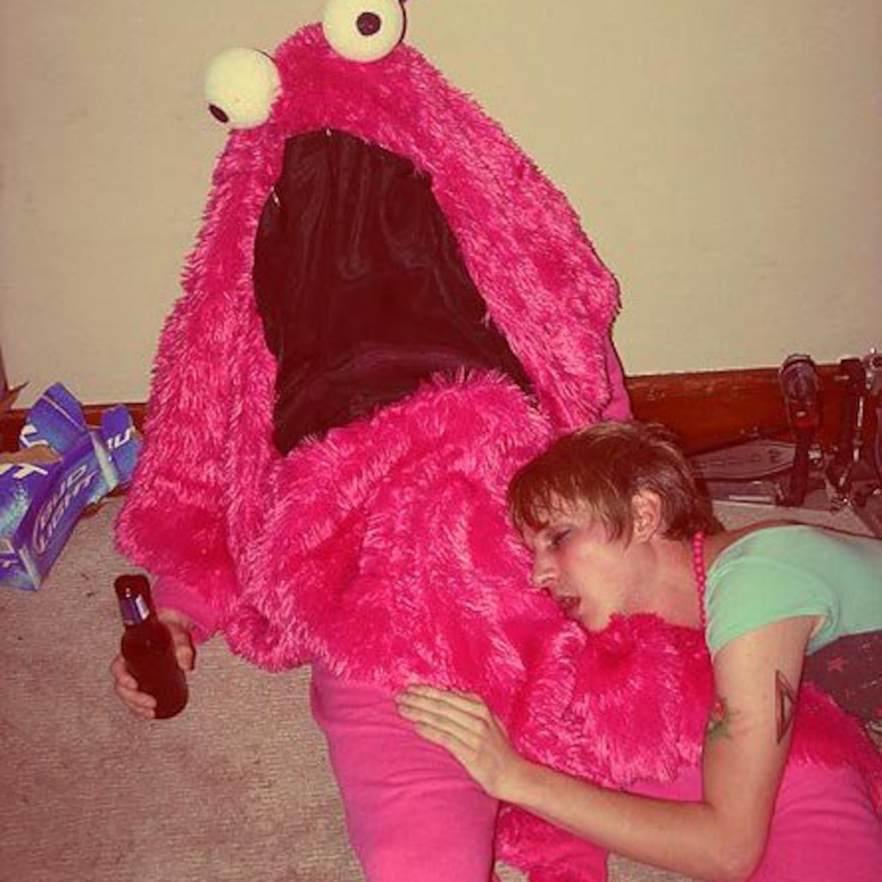 Iax Mixes EDM to keep you dancing.