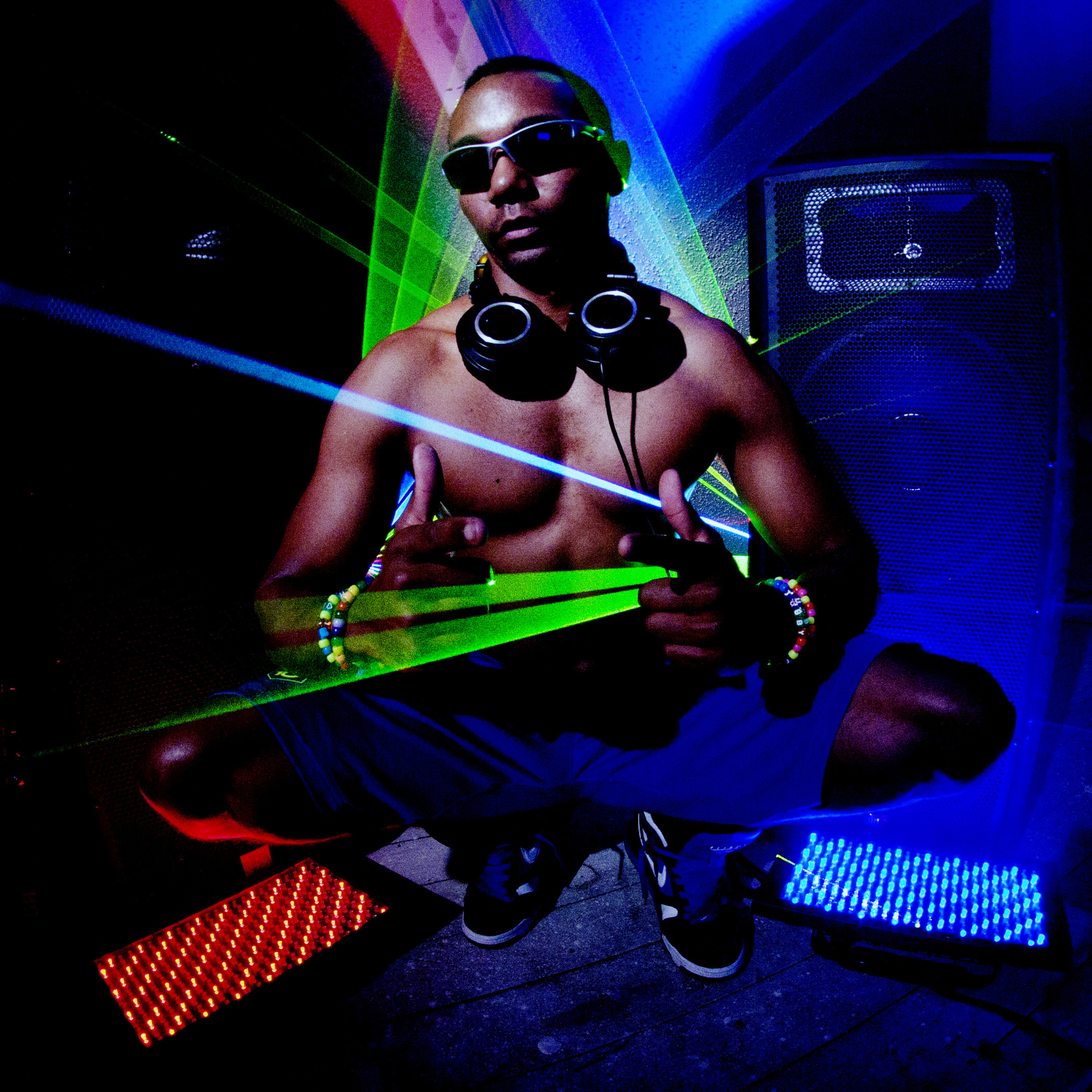 Dance Dance Revolution! Happy House Music!