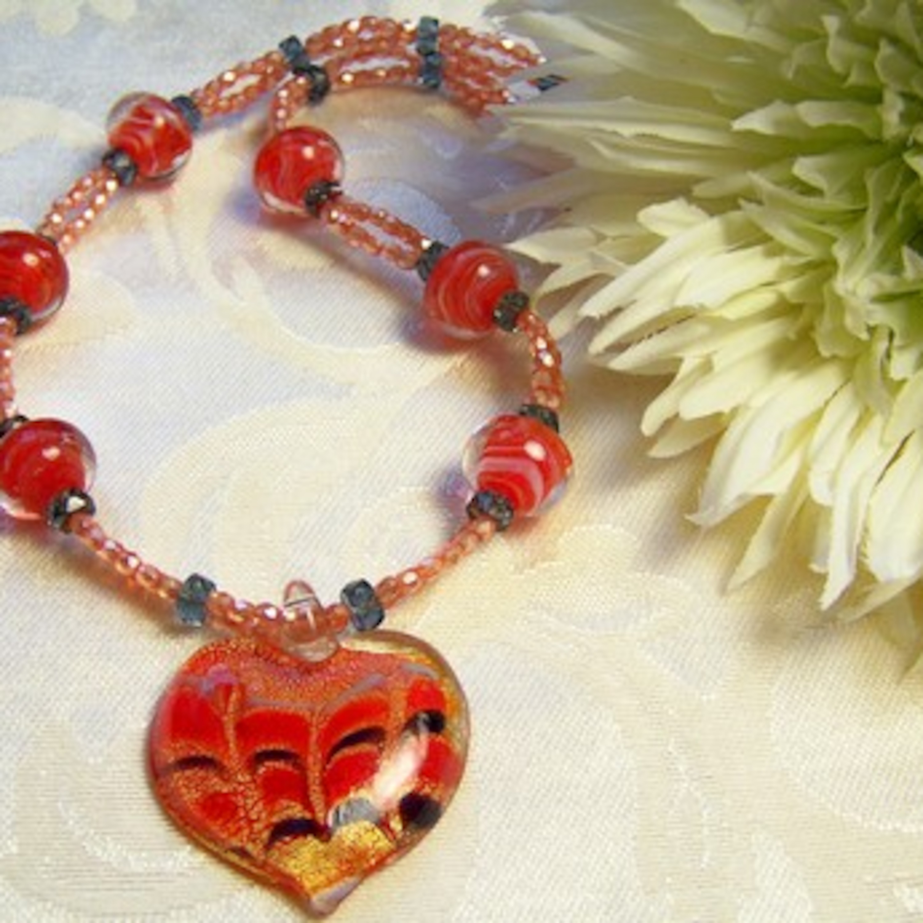 Handcrafting Beaded Jewelry: Celtic Knotwork episode artwork
