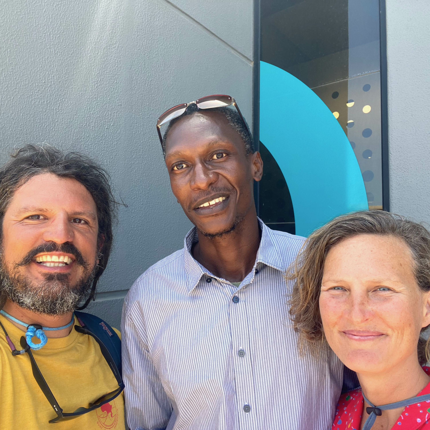 OLD: Sailing Tropical Dawn has moved!