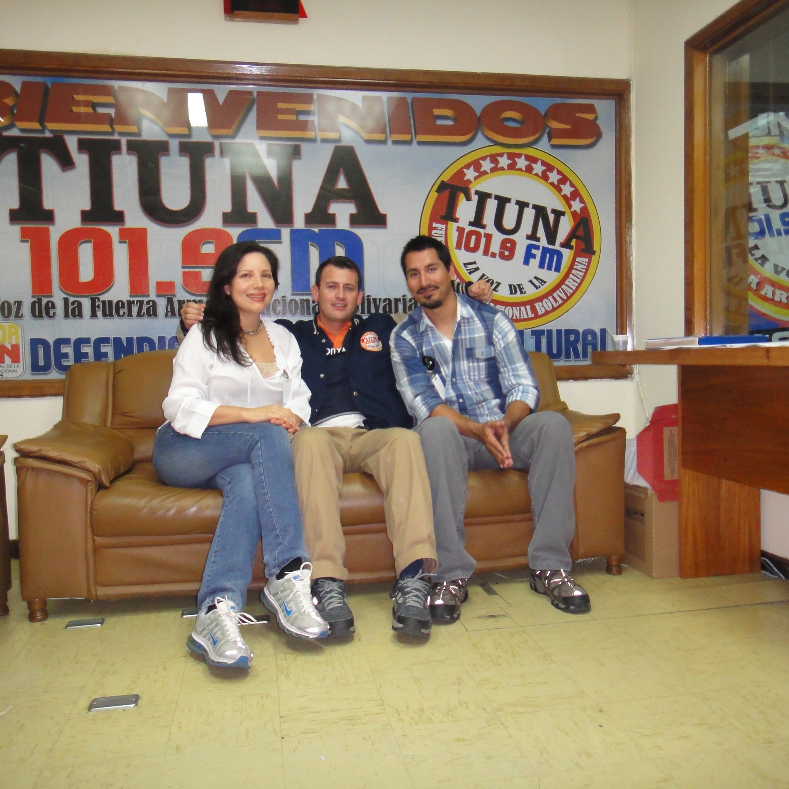 Entrevista en Radio Tiuna, 101.9 Caracas Venezuela episode artwork