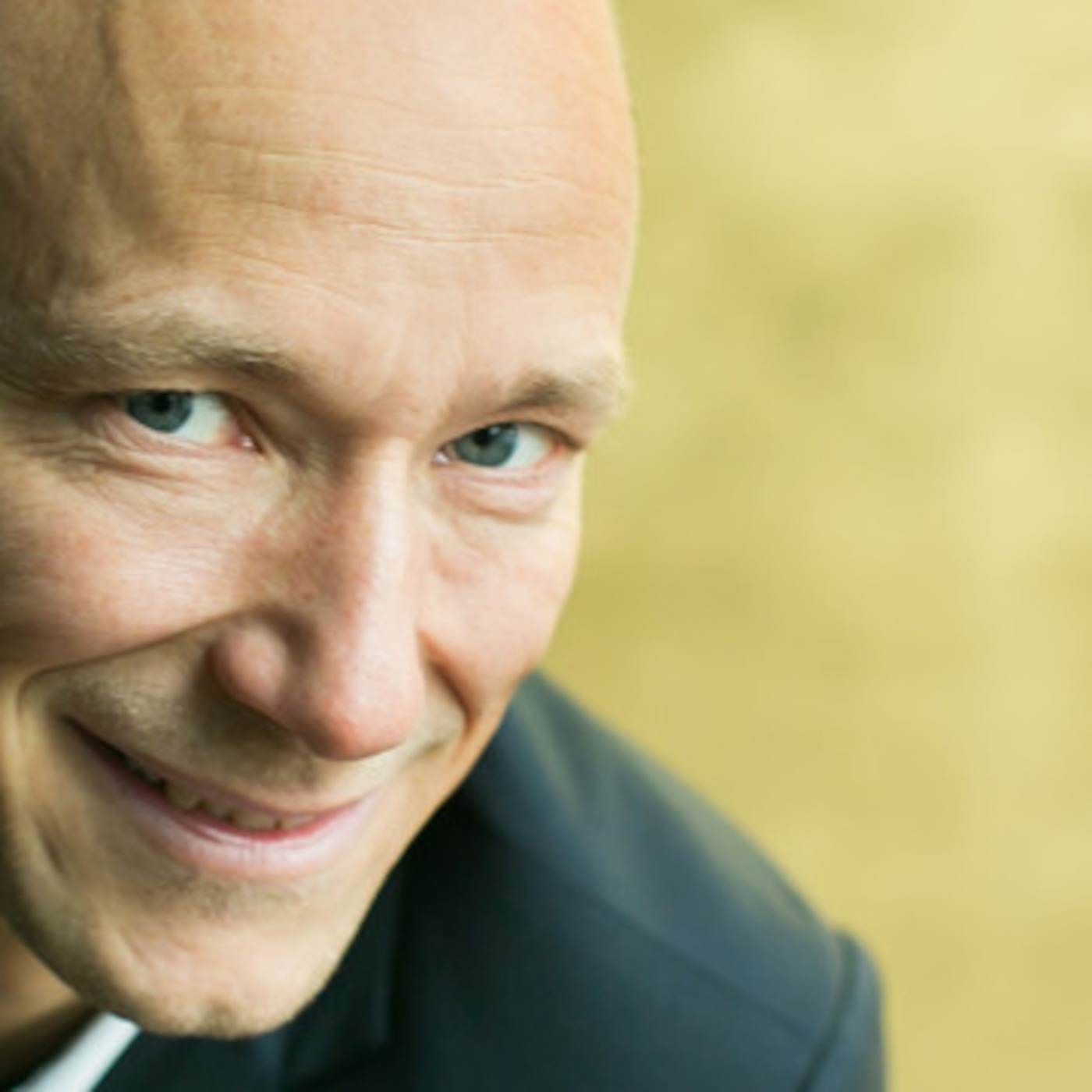 Outstanding Public Speaking: Prepare Your Public Speech