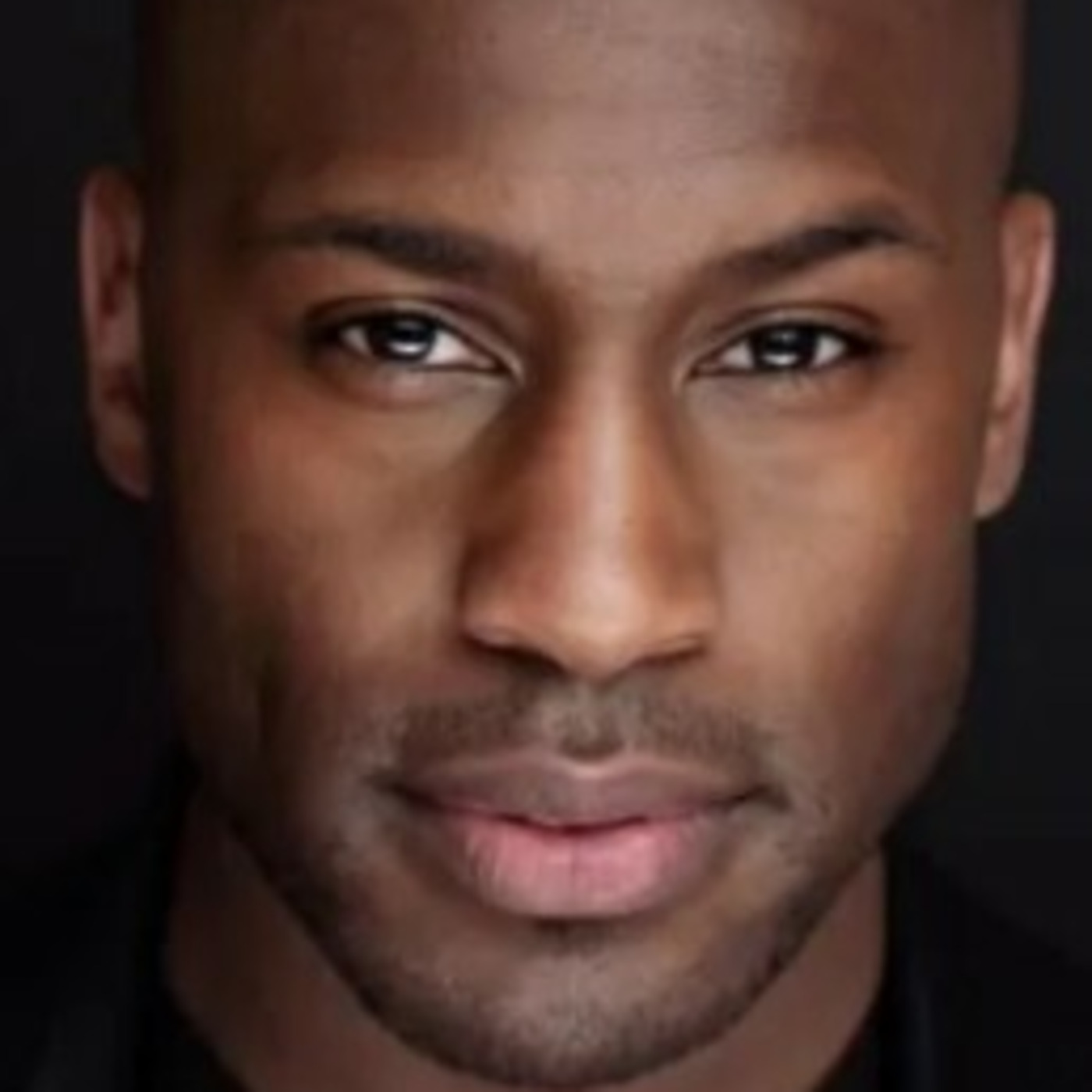 Episode 2619: Vernon Davis ~ NFL Super Bowl Champion, 2X Pro Bowl, Businessman, Movie & TV Actor in ‘Match Point & Union talks Evolving Success
