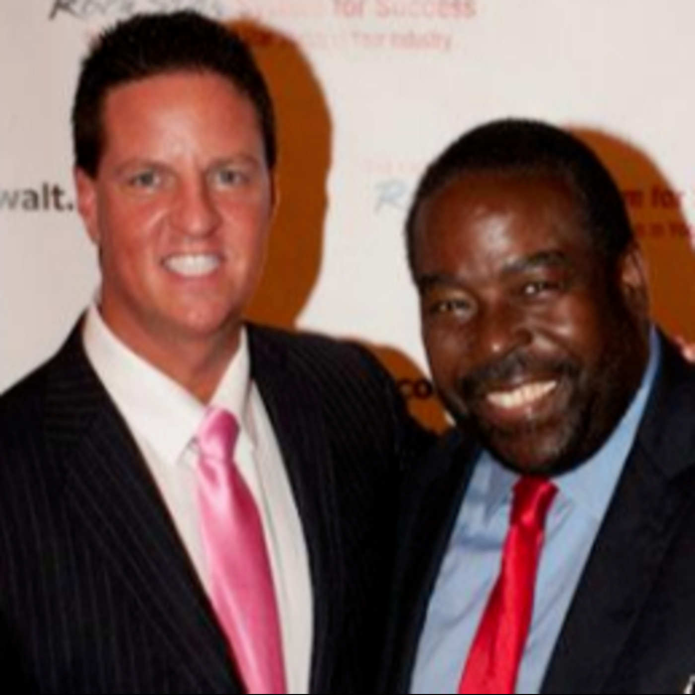 Episode 2635: James Malinchak ~  WSJ,, Bloomberg,  From Stockbroker to ABC TV''s Secret Millionaire " Professional  Keynote Speaking Success"