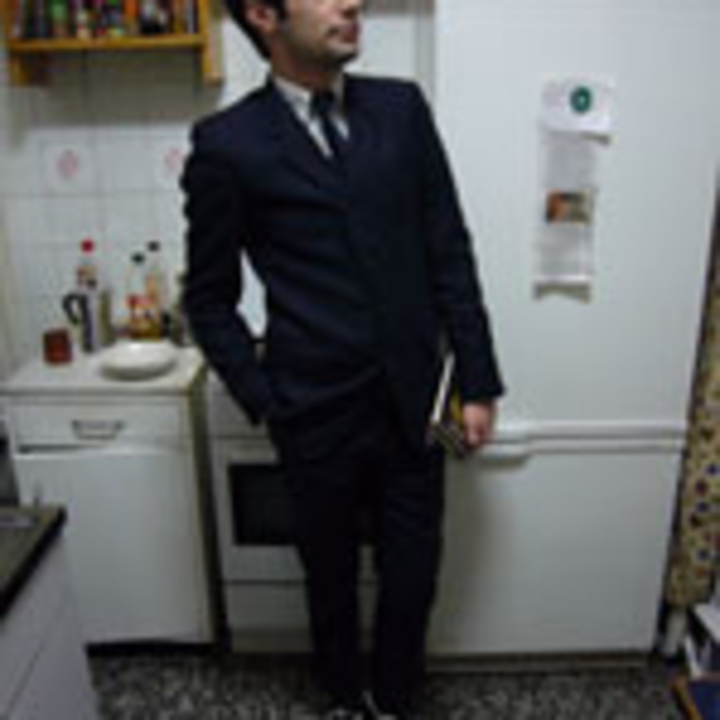 Pablo LT nos presenta la fiesta aplasta tus gafas de pasta del próximo viernes