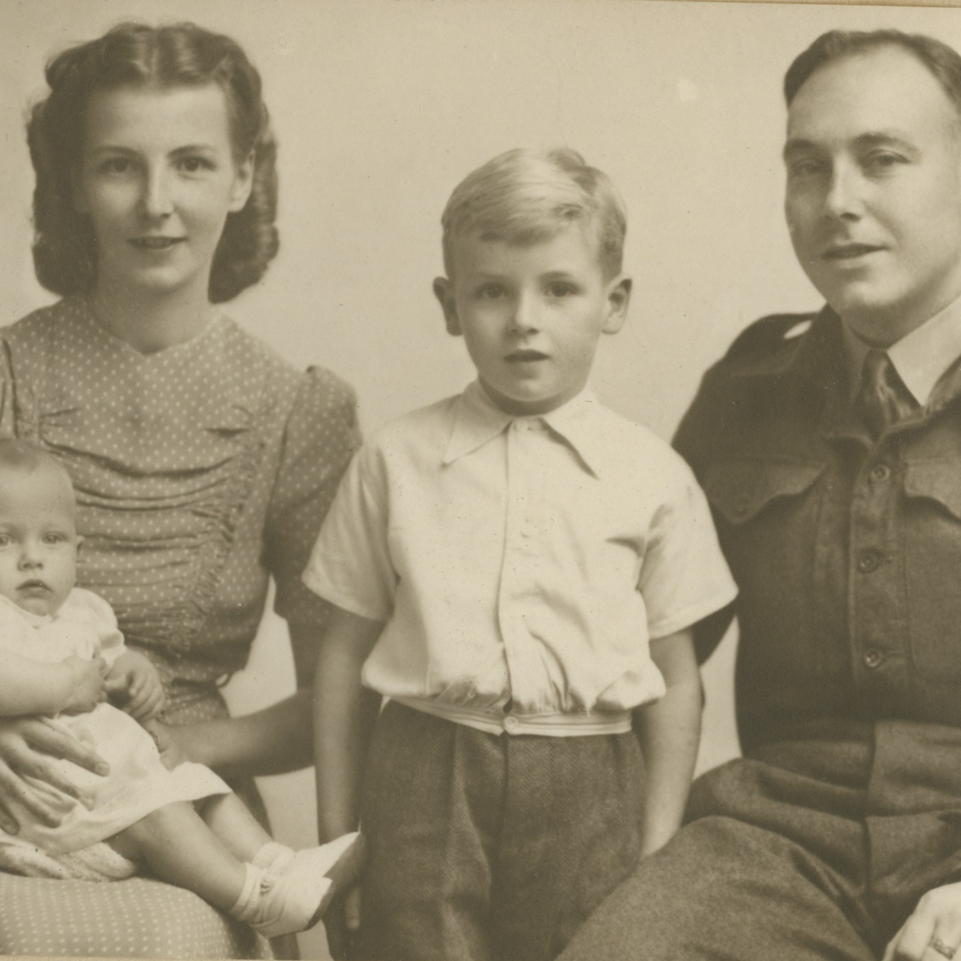 Eddie O'Mahony talks about moving into his prefab in 1946