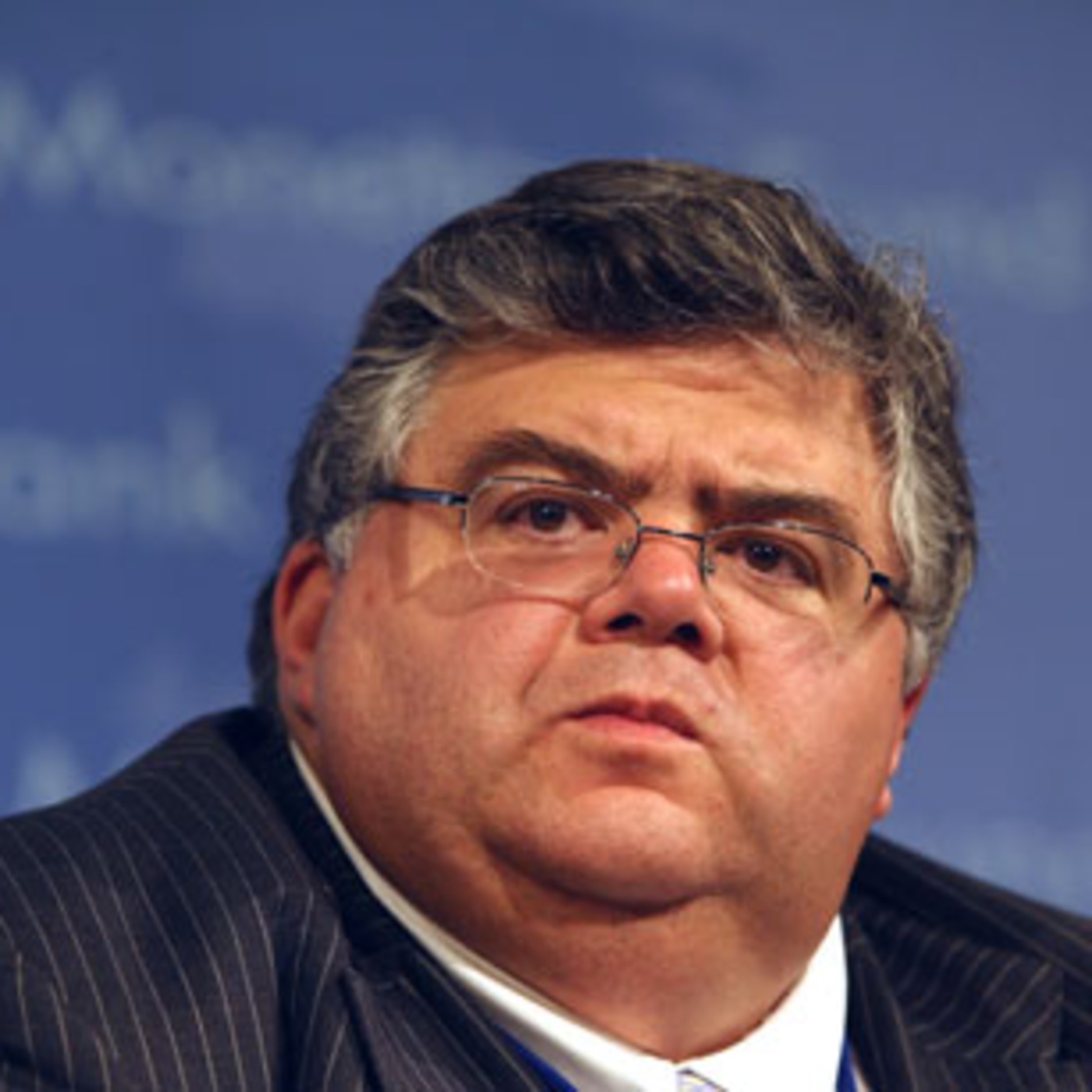 El gobierno mexicano anuncia recortes presupuestales pero no frena su despilfarro