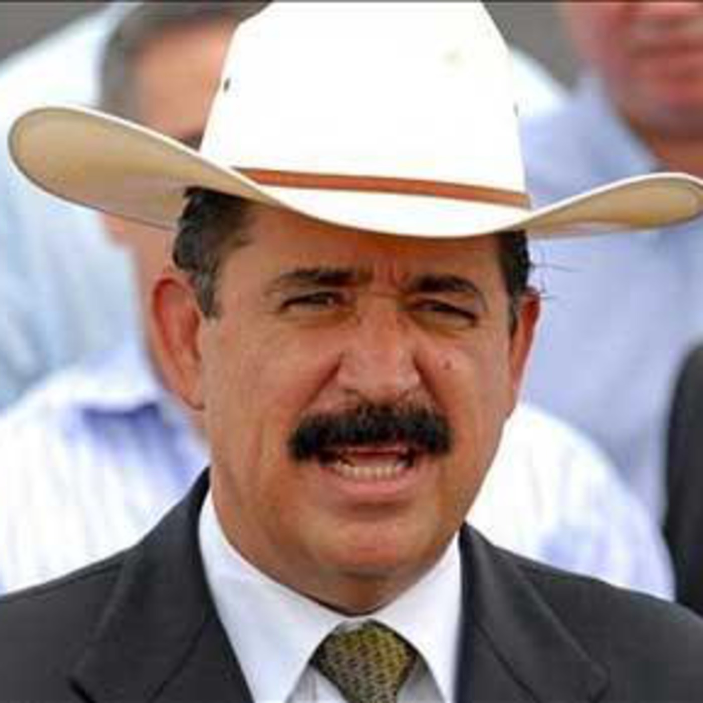 INEXPLICACBLE ACTITUD DE MEXICO AL PROTEGER AL VIOLADOR DE LA LEY ELHONDUREÑO MANUEL ZELAYA