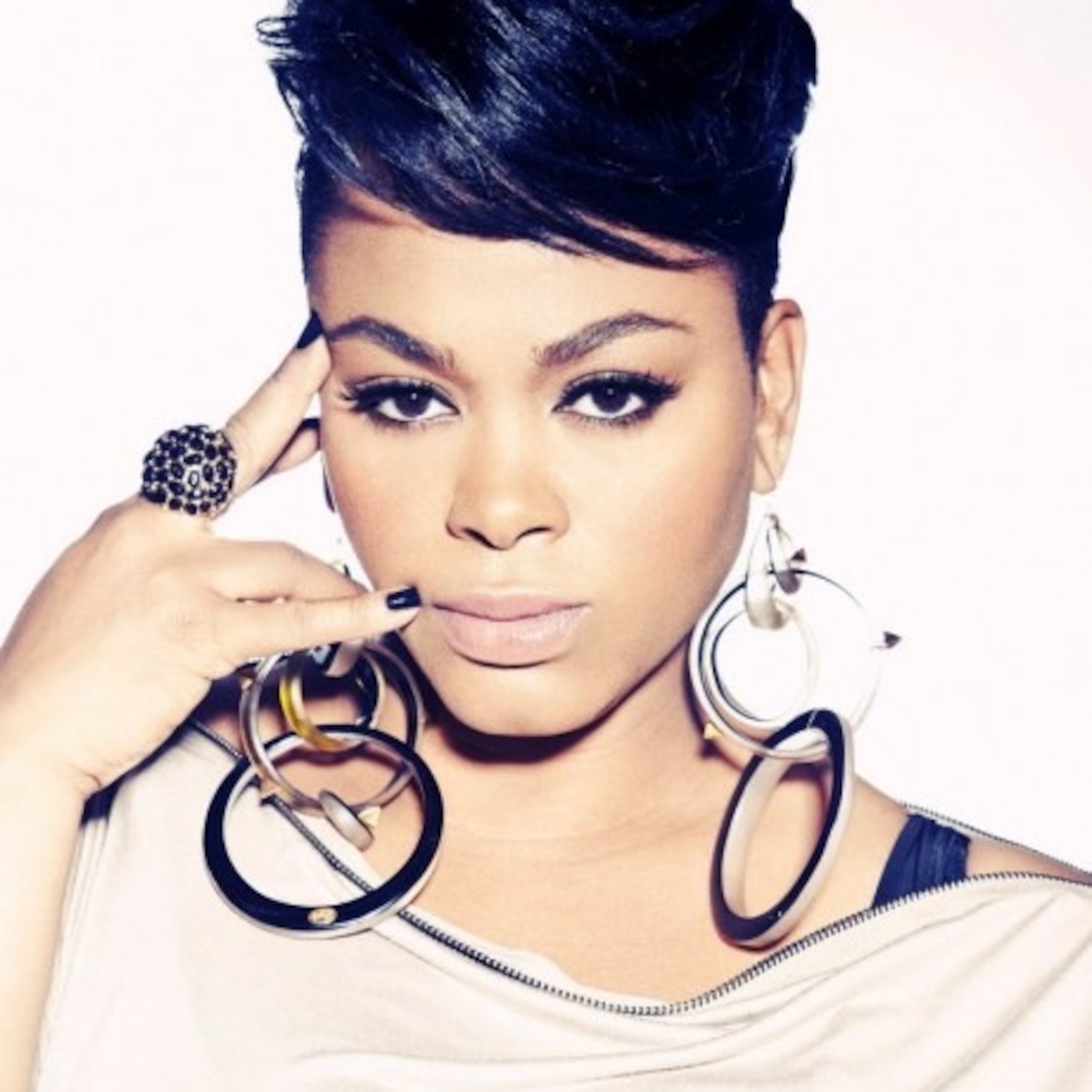 Jill Scott - He Loves Me (122 BPM)