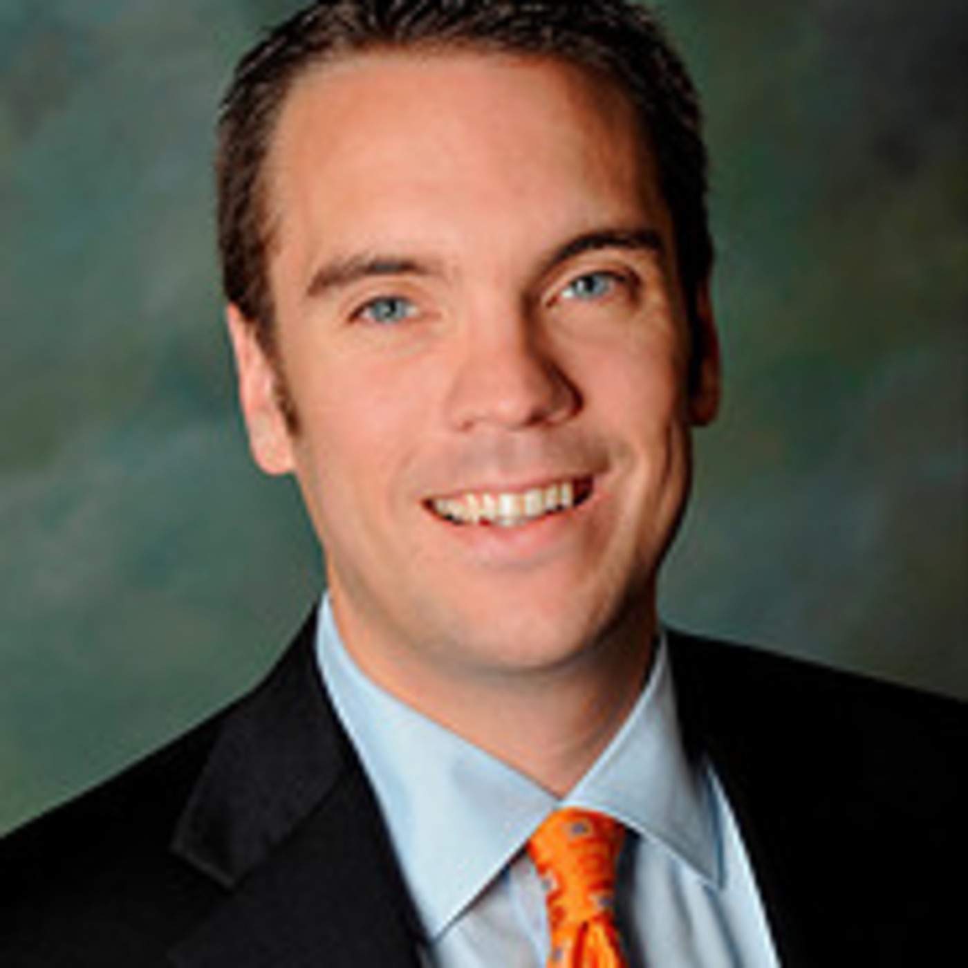 Social Media - Before and After a Crisis