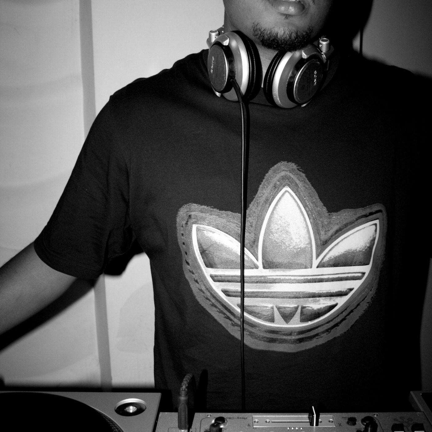 DJ CHARMA PRESENTS "SCARED HEARTS"