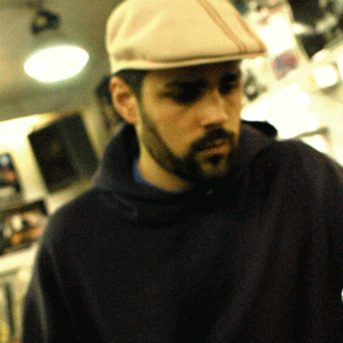 Headnotic- 17 Armando V Feat. Raashan Ahmad