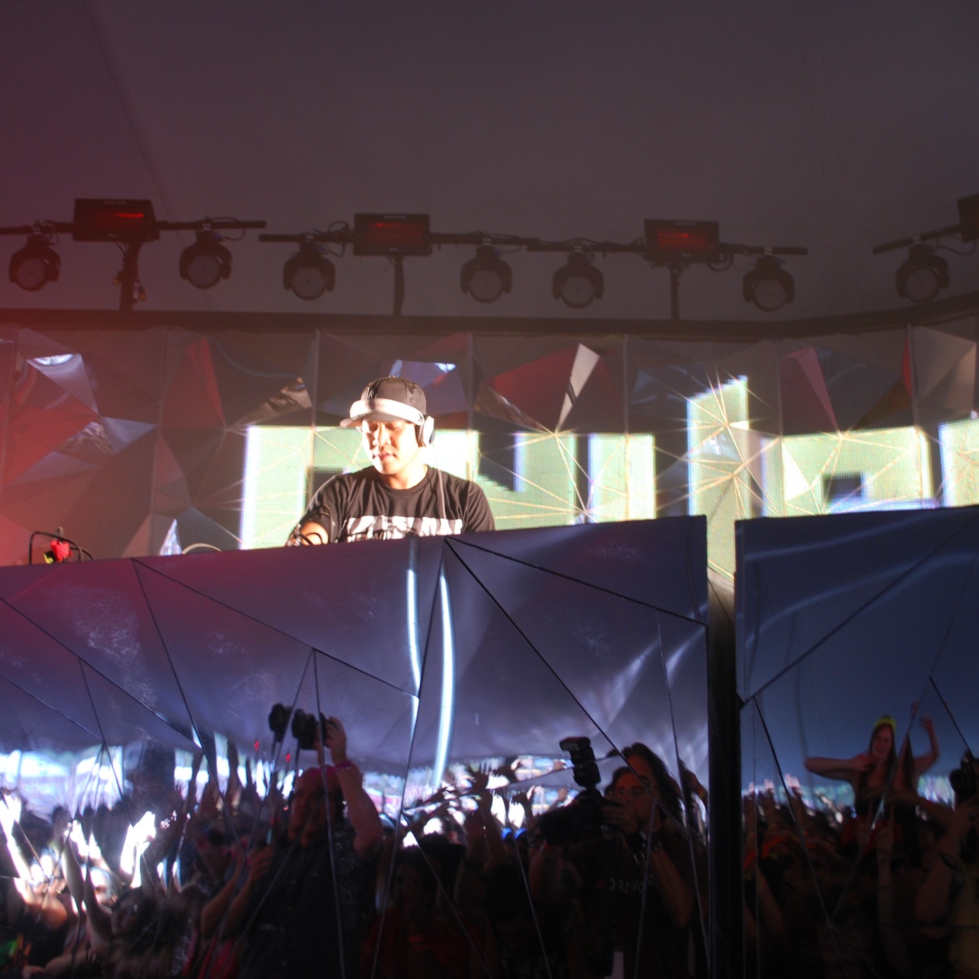 Interview with Chuckie at Electric Zoo 2010 episode artwork