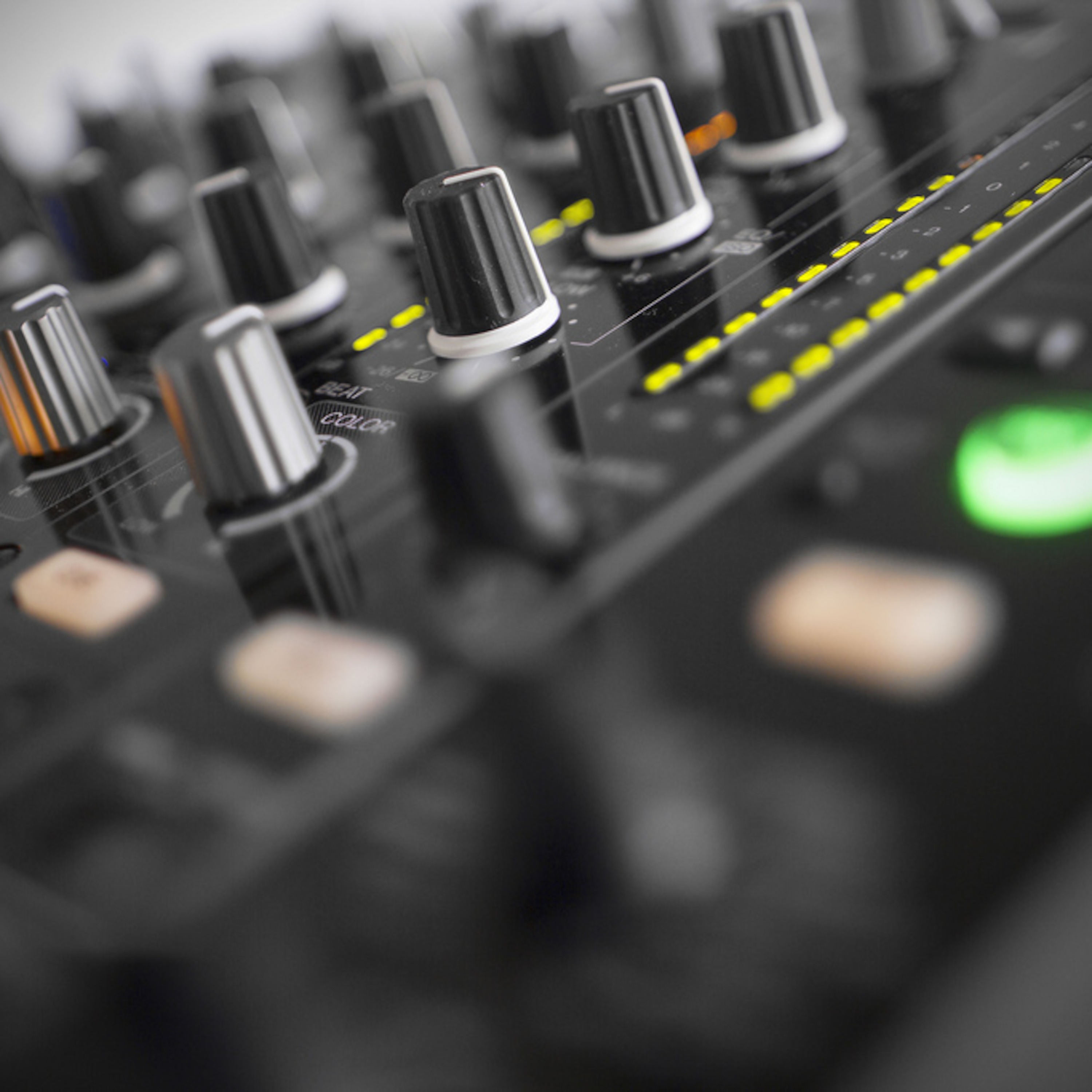 Love4House 1502 episode artwork