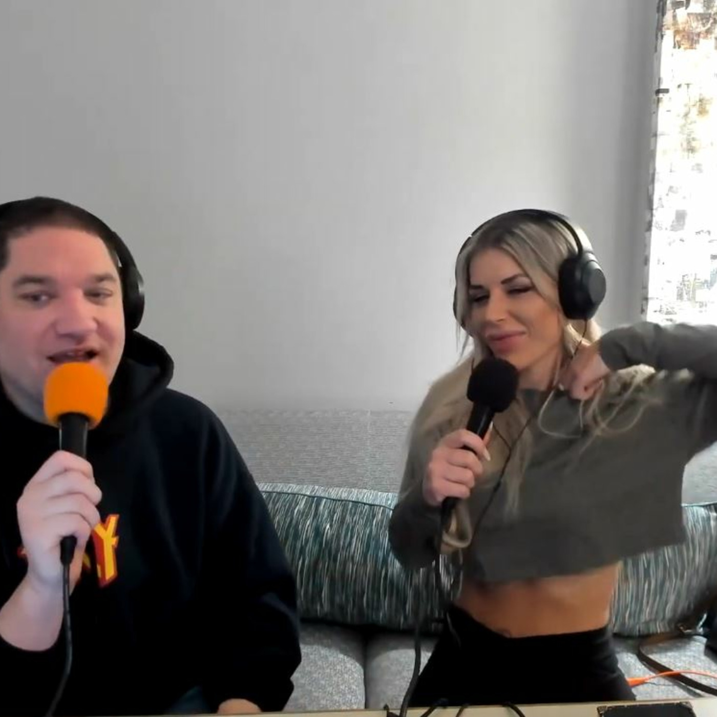 Episode 538: Episode 538: of The Rob V Show with Jenni Tay (Live from Milwaukee)