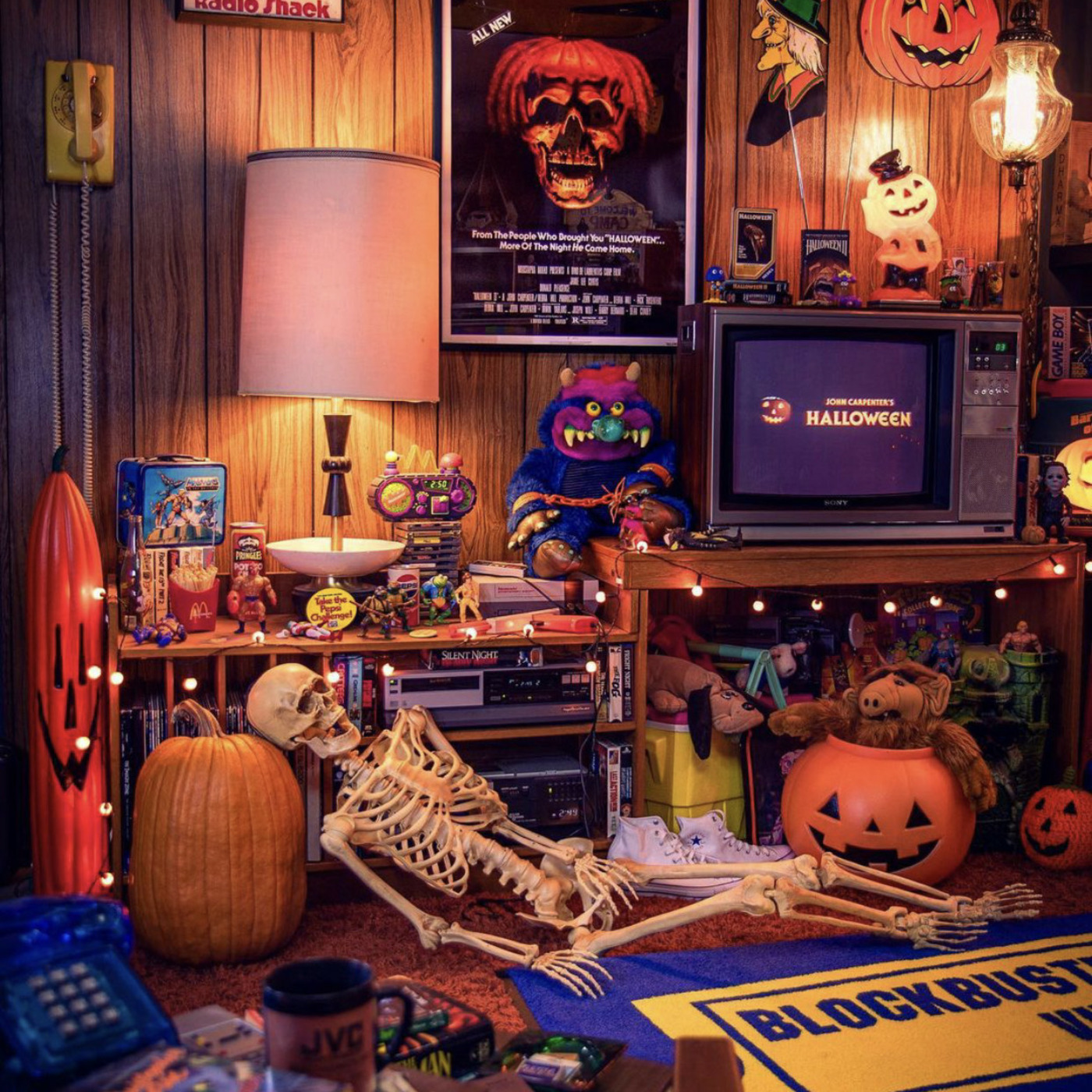 Episode 101: Worldwyde Radio Halloween Mix!! 102922 episode artwork