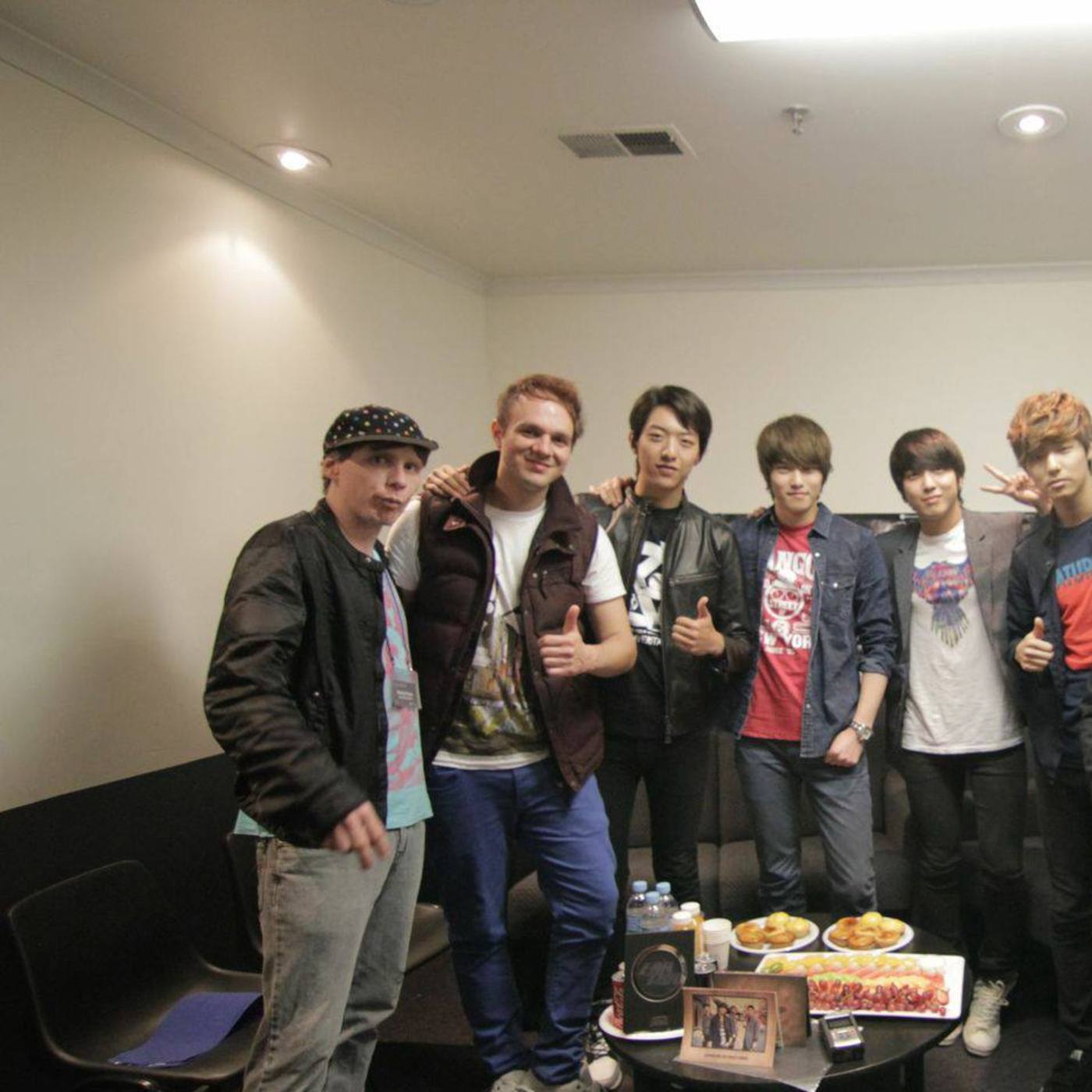CNBlue Exclusive Interview, SamOh, & More