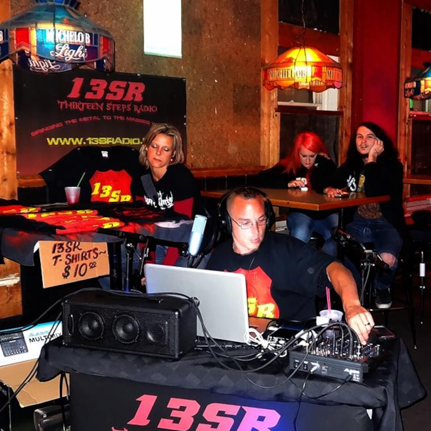 13SR Live: In The Pit With Migz Episode #37: XxXMas Edition