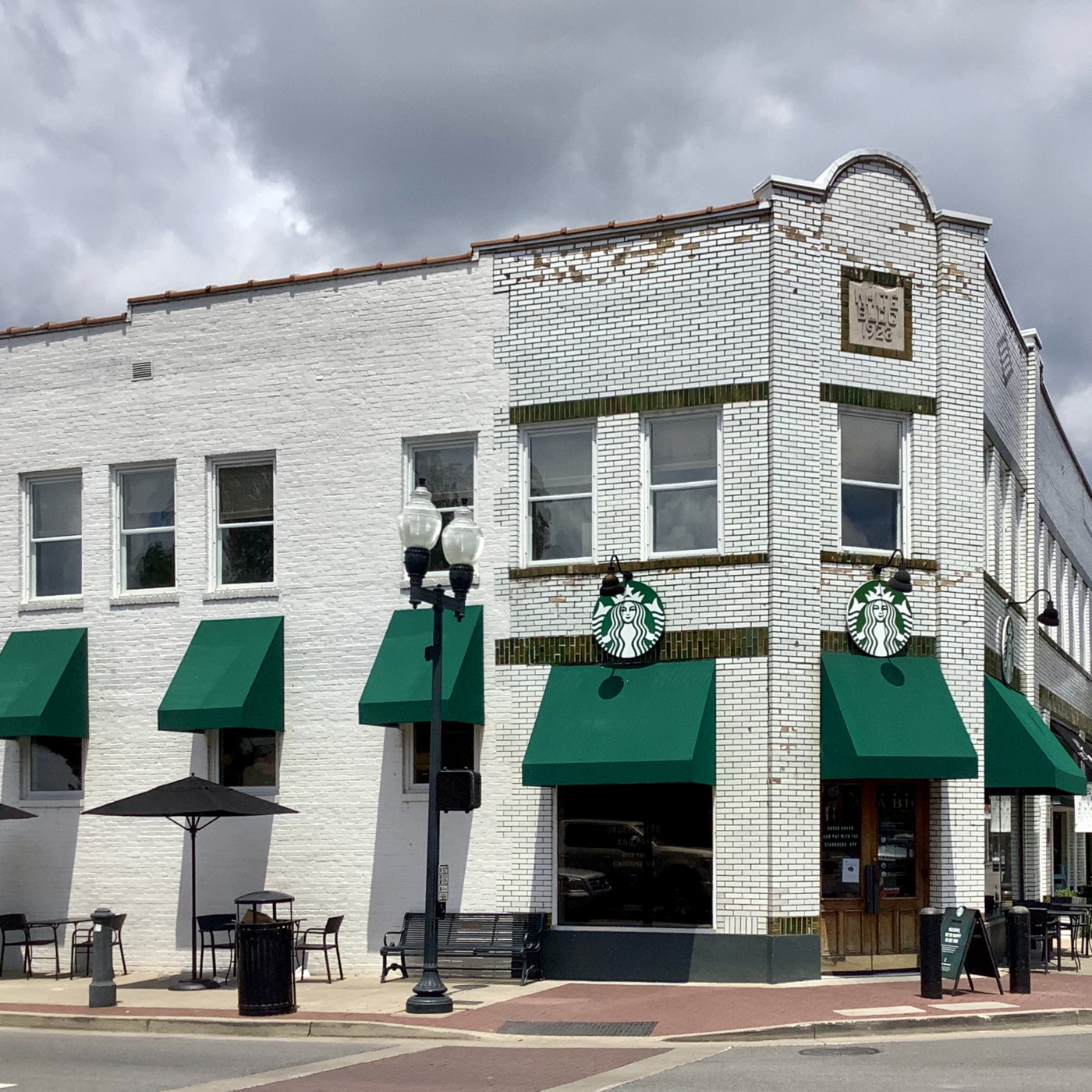 Episode 110: The White Building, Franklin, Tennessee