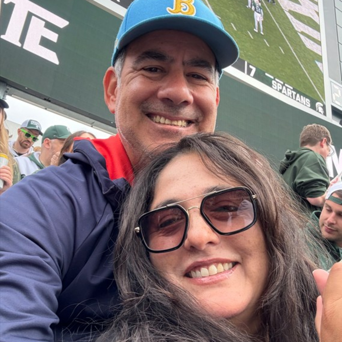 Episode 1477: What's Bruin Show - UCLA Football Mauls Sparty!
