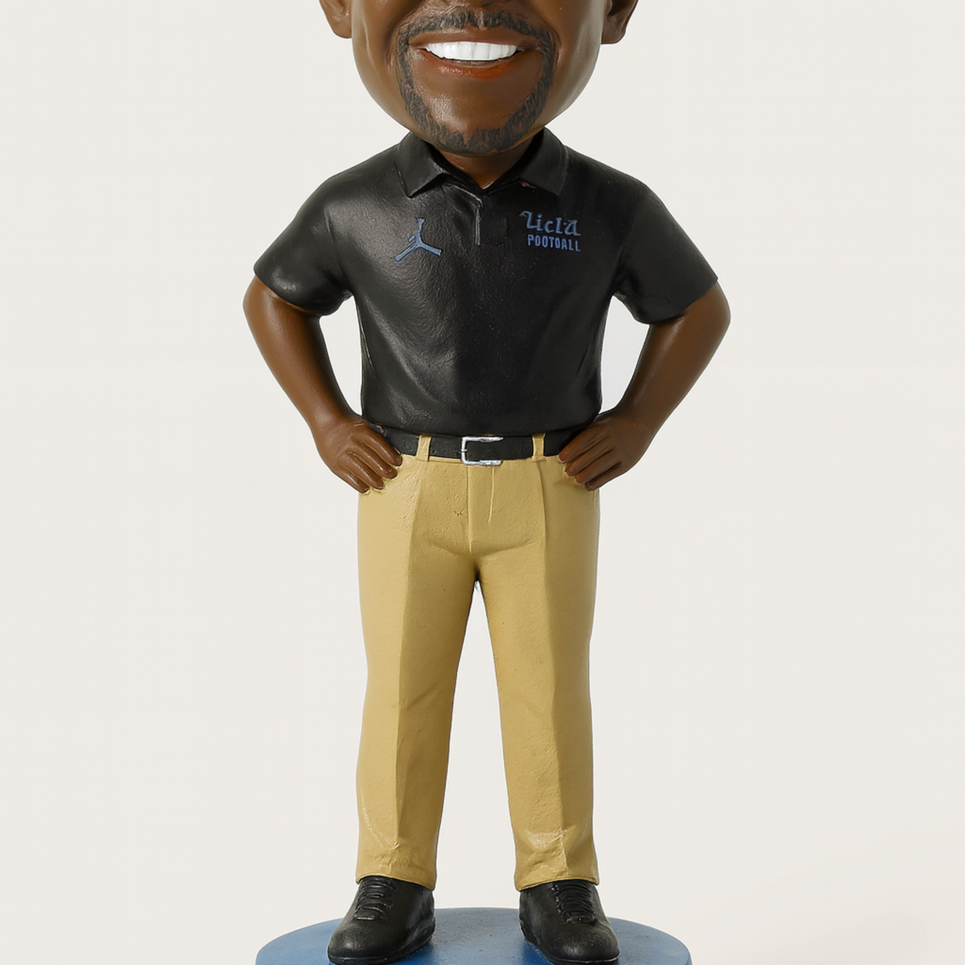 Episode 1494: What's Bruin Show - UCLA Football Over and Restarted With Bob Chesney!