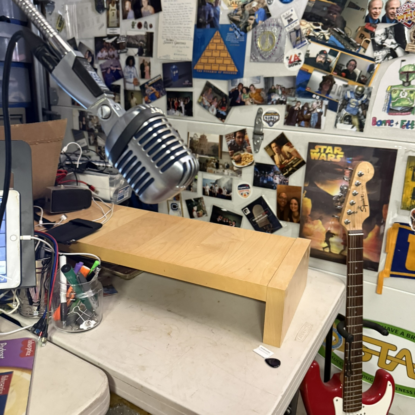 Episode 1525: What's Bruin Show - Bruin Housekeeping While Jake Cleans His Desk