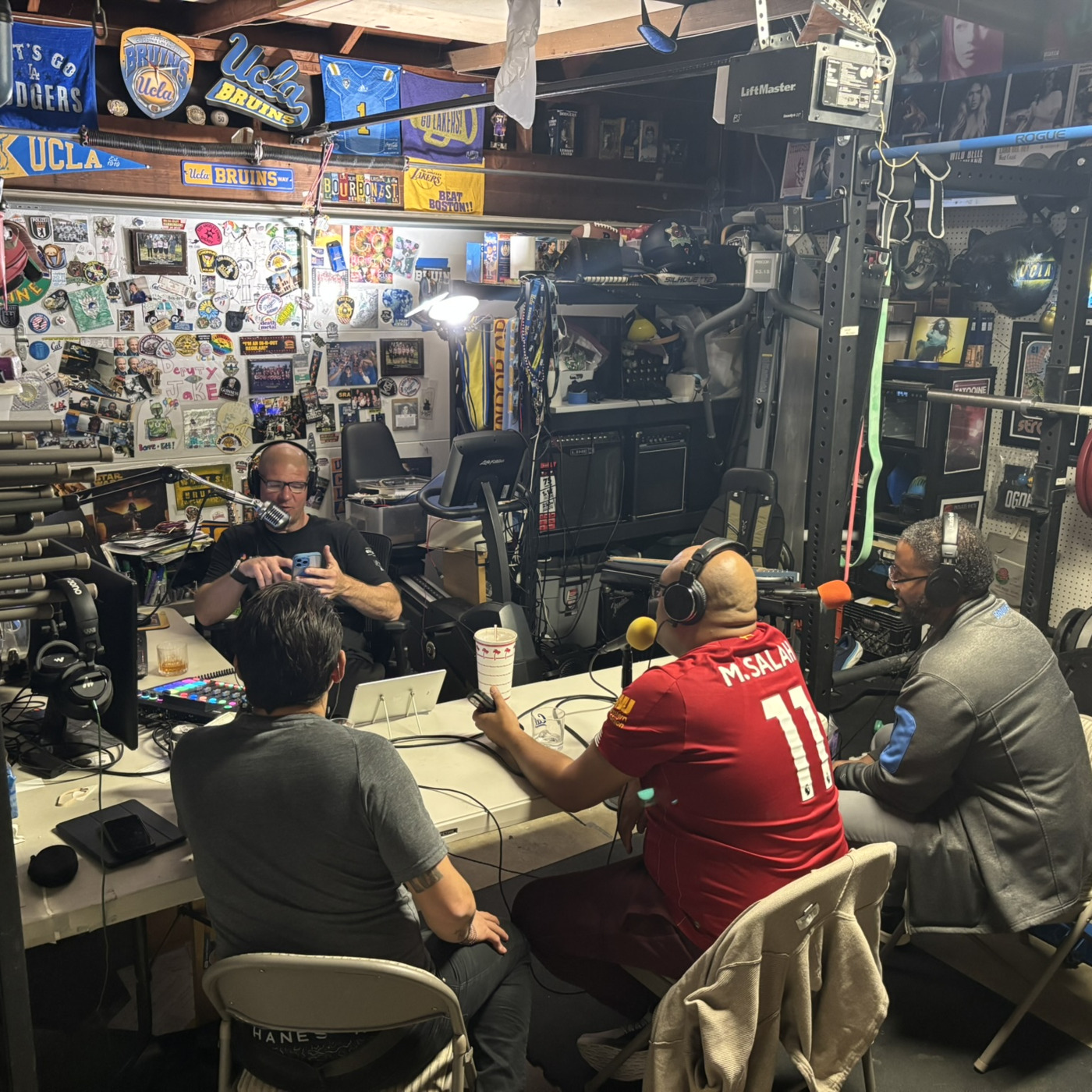 Episode 1535: What's Bruin Show - The Band is Back Together!