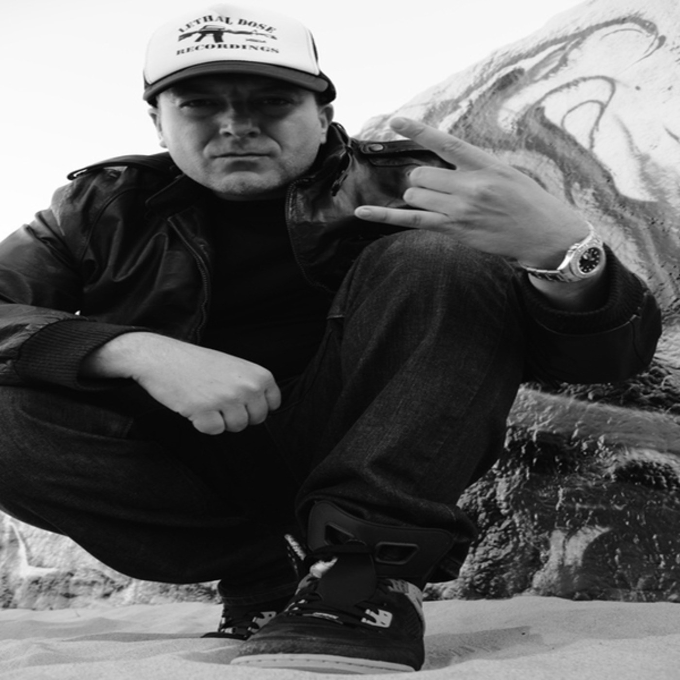 [Part 2] *THE HOWLING GALE SPECIAL * w/ live guests LA COKA NOSTRA - DJ LETHAL - PROBLEM - LOUIS LOGIC - MARCO POLO - BLACK KNIGHTS - RHYMESAYERS' LATEST SIGNING PROF - ENDEMIC - WORLDWIDE EXCLUSIVES and more! episode artwork